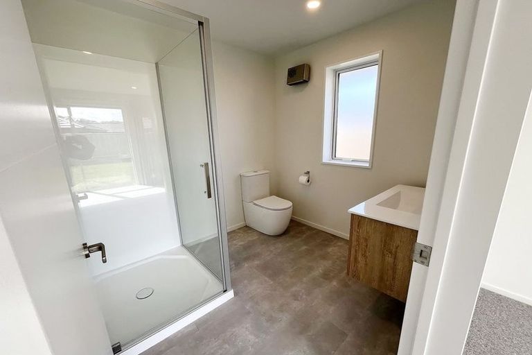 Photo of property in 8 Clare Street, Woodend, 7610