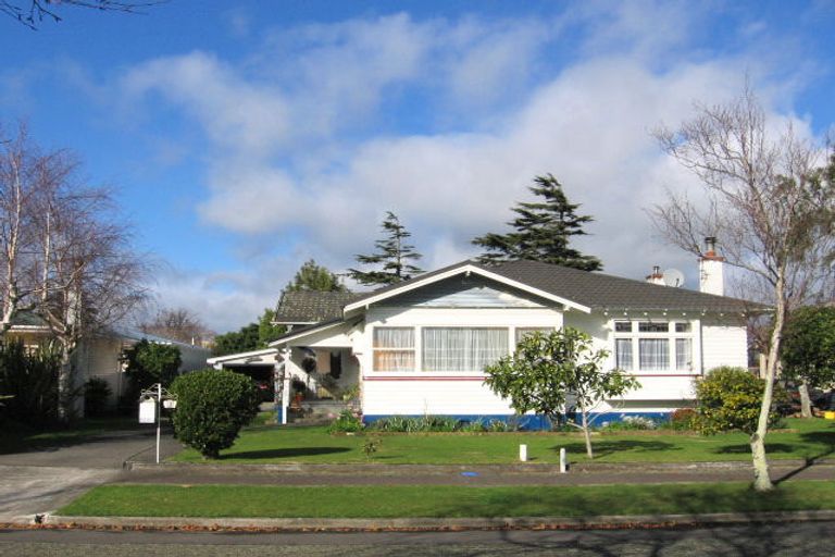 Photo of property in 51 Miro Street, Takaro, Palmerston North, 4410