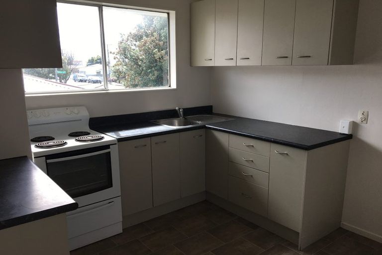 Photo of property in 28g Leighton Avenue, Waiwhetu, Lower Hutt, 5010