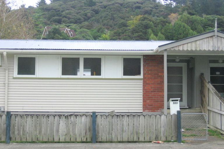 Photo of property in 302 George Street, Stokes Valley, Lower Hutt, 5019