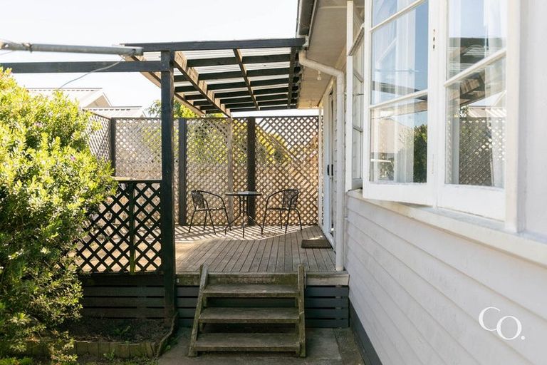 Photo of property in 1005a Hood Street, Mayfair, Hastings, 4122