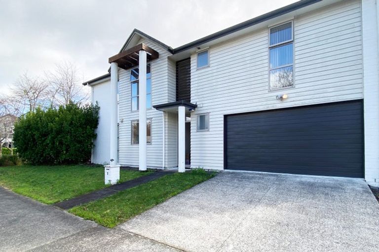Photo of property in 3 Windfola Parkway, Takanini, 2112