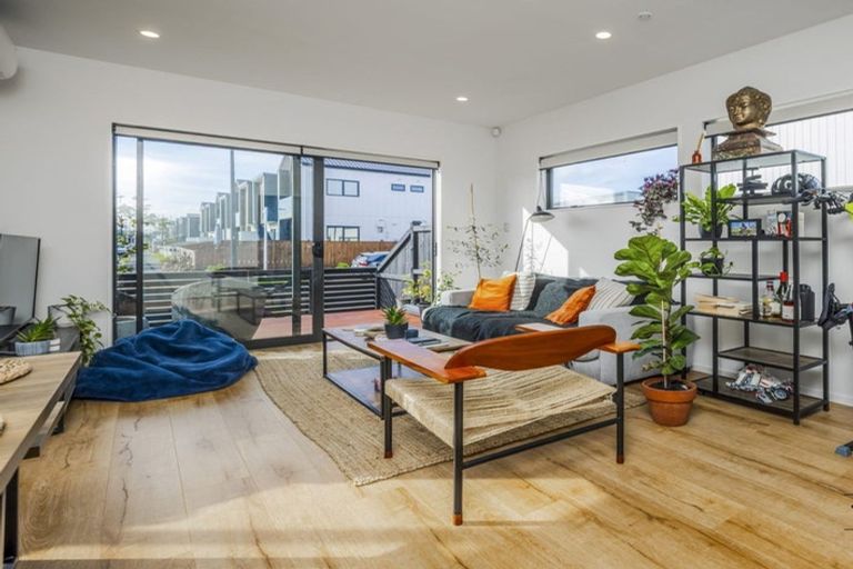 Photo of property in 41 John Gray Street, Papakura, 2110