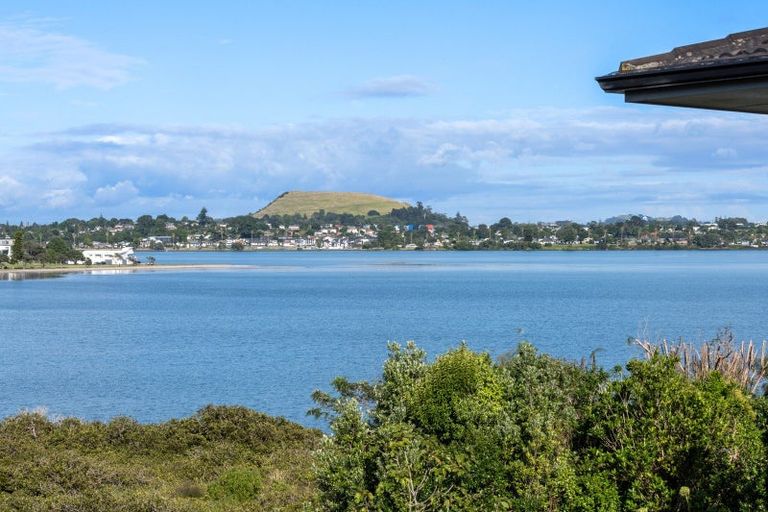 Photo of property in 38 Venus Place, Half Moon Bay, Auckland, 2012