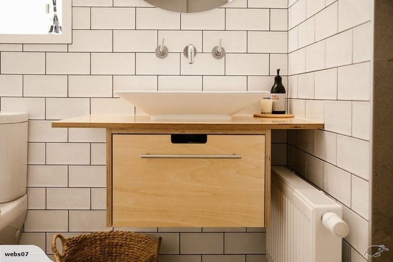 Photo of property in 36a Tasman Parade, Oakura, 4314