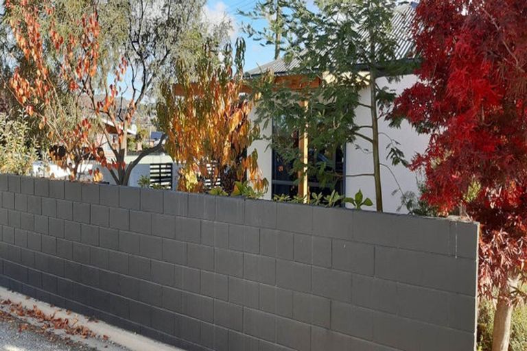 Photo of property in 22a Clutha Street, Alexandra, 9320