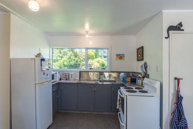 Photo of property in 25 Te Moana Road, Waikanae Beach, Waikanae, 5036