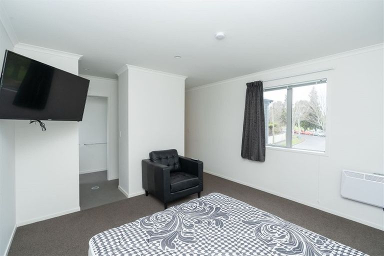 Photo of property in 31 Sandleigh Road, Hamilton Lake, Hamilton, 3204