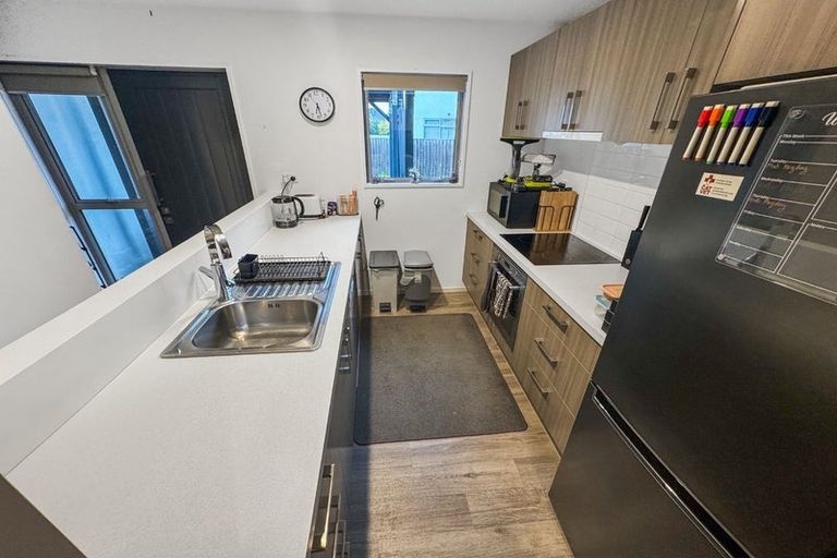 Photo of property in 2/32 Avalon Street, Richmond, Christchurch, 8013