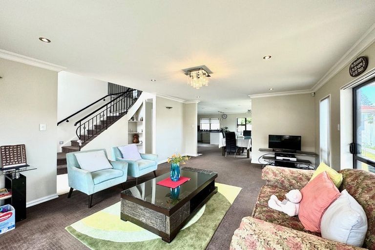 Photo of property in 77 Carruth Road, Papatoetoe, Auckland, 2025