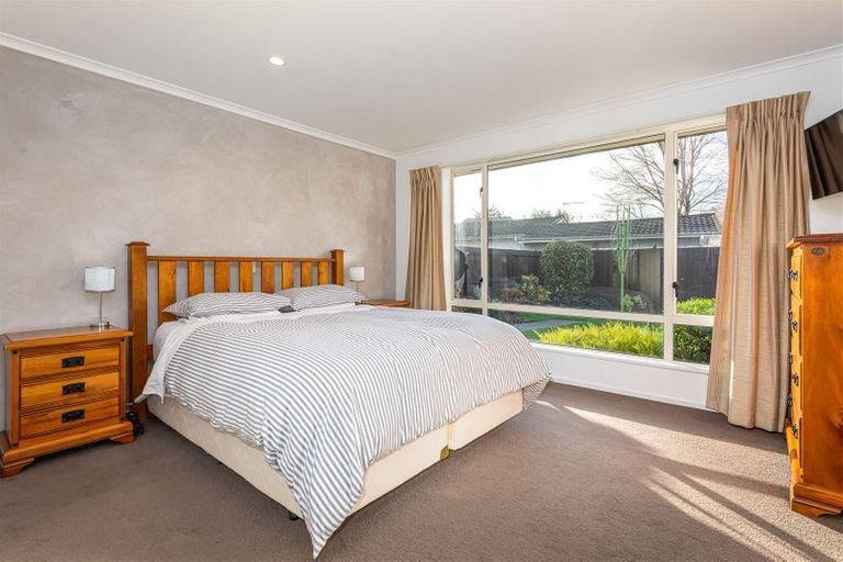 Photo of property in 2/14 Bentley Street, Russley, Christchurch, 8042