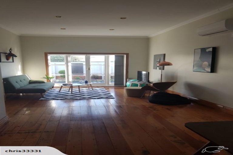 Photo of property in 15 Cruickshank Street, Kilbirnie, Wellington, 6022