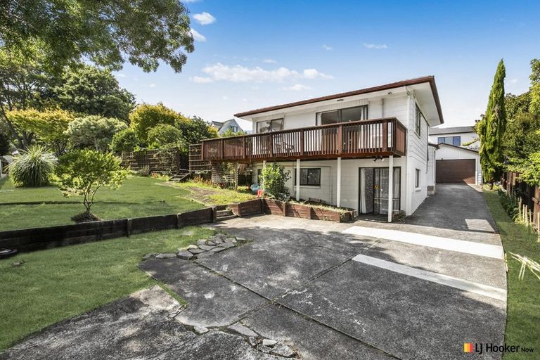 Photo of property in 17 Derrimore Heights, Clover Park, Auckland, 2019