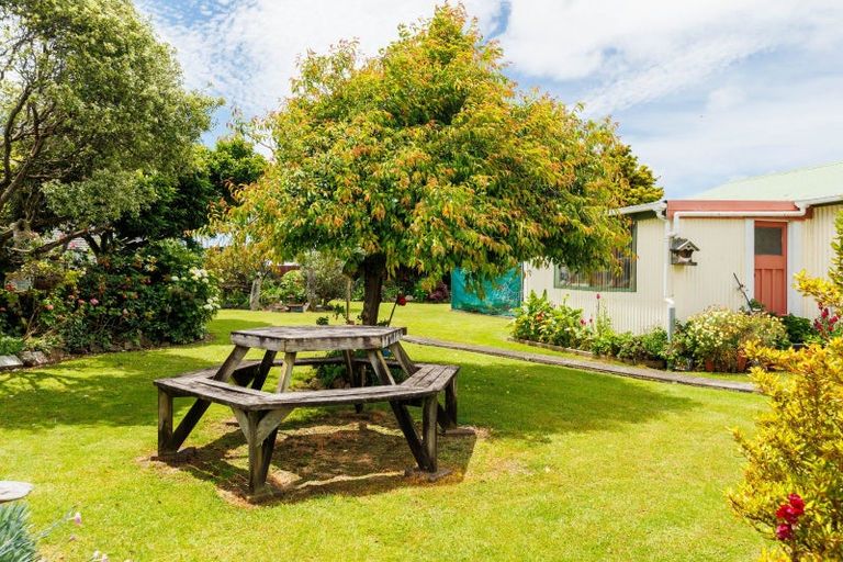 Photo of property in 24 Mangahao Road, Pahiatua, 4910