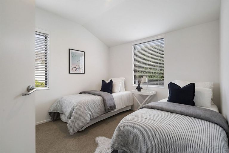 Photo of property in 2/4 Argyle Terrace, Milford, Auckland, 0620