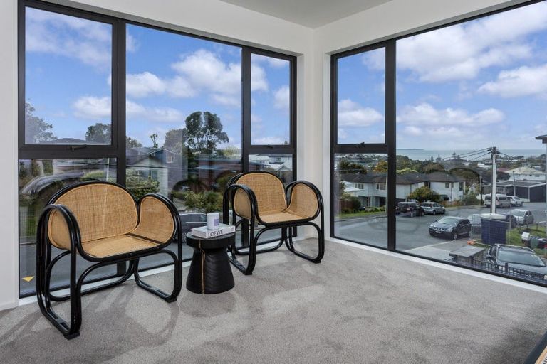 Photo of property in 10a Agathis Avenue, Mairangi Bay, Auckland, 0630