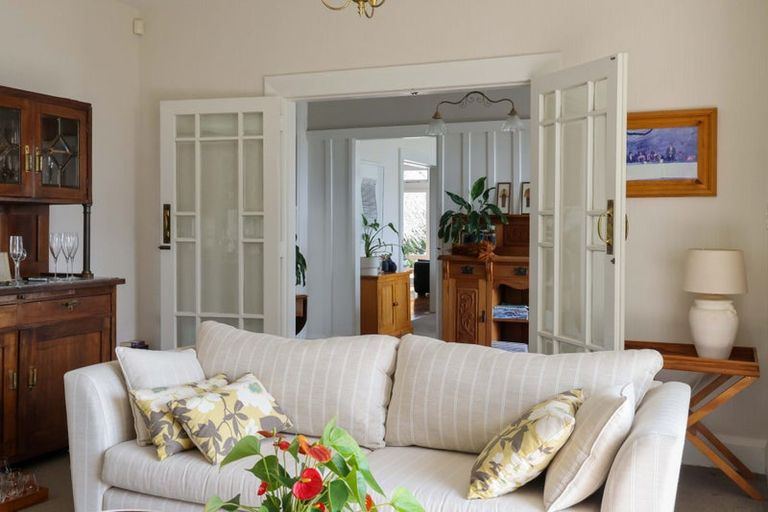 Photo of property in 130a Hackthorne Road, Cashmere, Christchurch, 8022