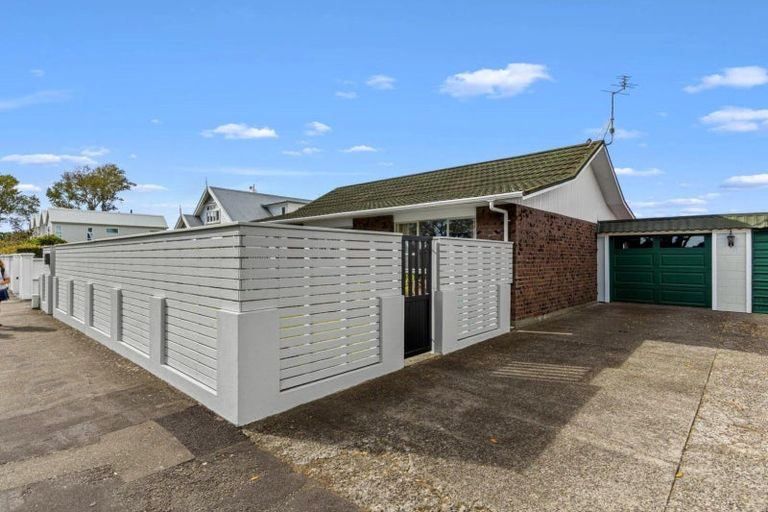 Photo of property in 133 Coronation Avenue, Welbourn, New Plymouth, 4310