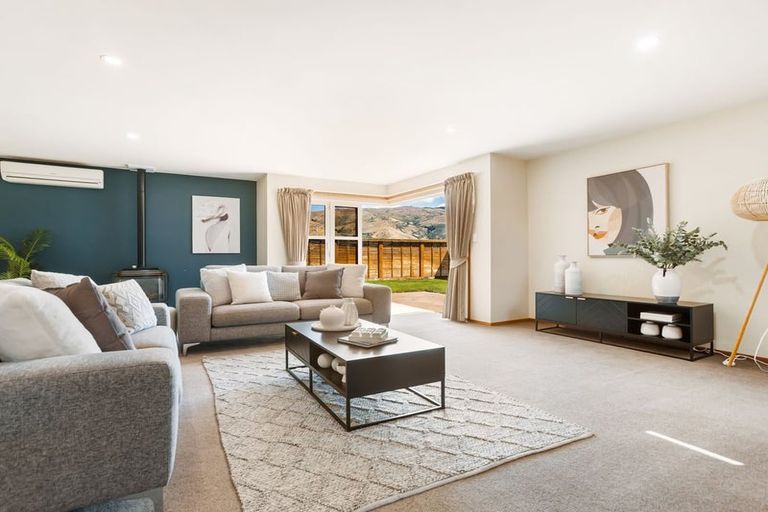 Photo of property in 49 Waenga Drive, Cromwell, 9310