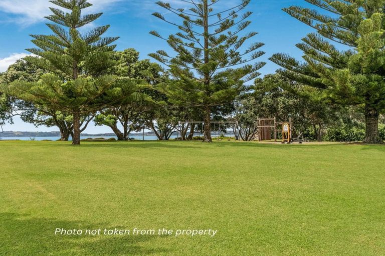 Photo of property in 2/3 Centreway Road, Orewa, 0931
