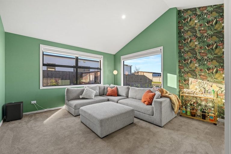 Photo of property in 35 Hotere Street, Rangiora, 7400