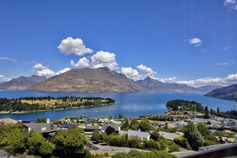 Photo of property in 7b Manchester Place, Queenstown, 9300