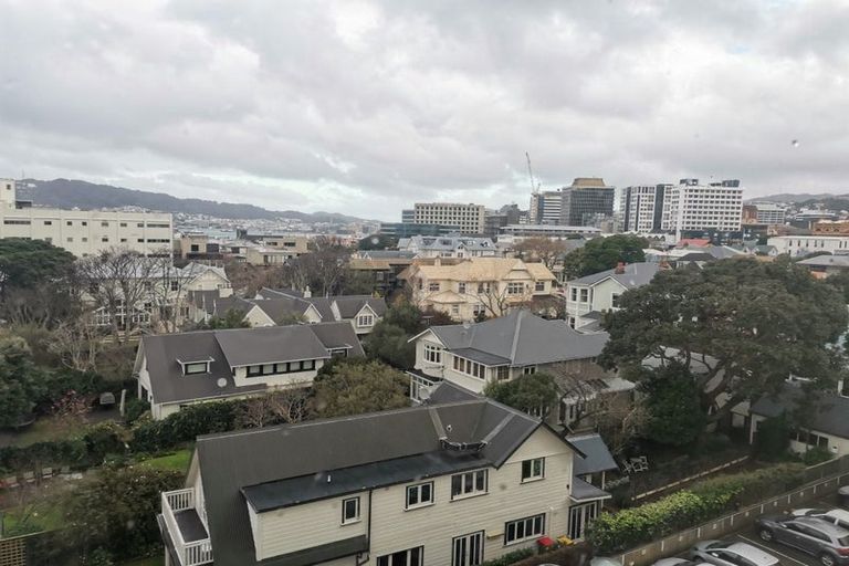 Photo of property in Hobson Court Flats, 55/70 Hobson Street, Thorndon, Wellington, 6011