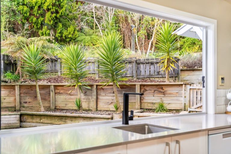 Photo of property in 473 Stokes Valley Road, Stokes Valley, Lower Hutt, 5019