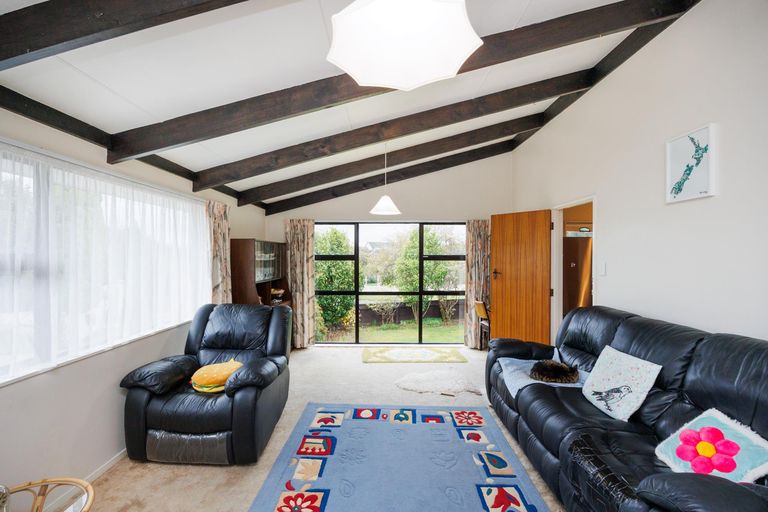 Photo of property in 11 Moyne Avenue, Milson, Palmerston North, 4414
