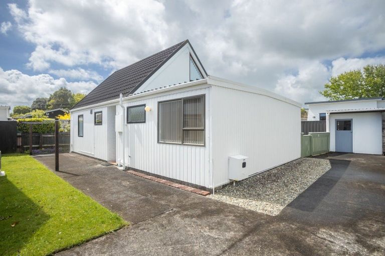 Photo of property in 3/32 Cowling Road, Hurdon, New Plymouth, 4310