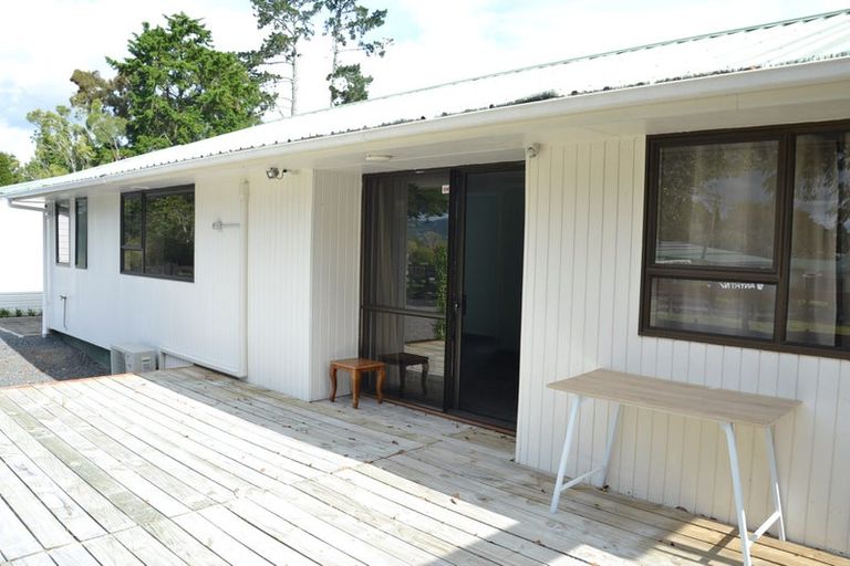 Photo of property in 580 Burtt Road, Runciman, Drury, 2578