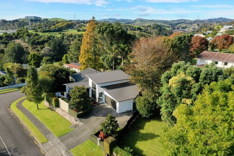 Photo of property in 24 Ruahine Street, Ohauiti, Tauranga, 3112