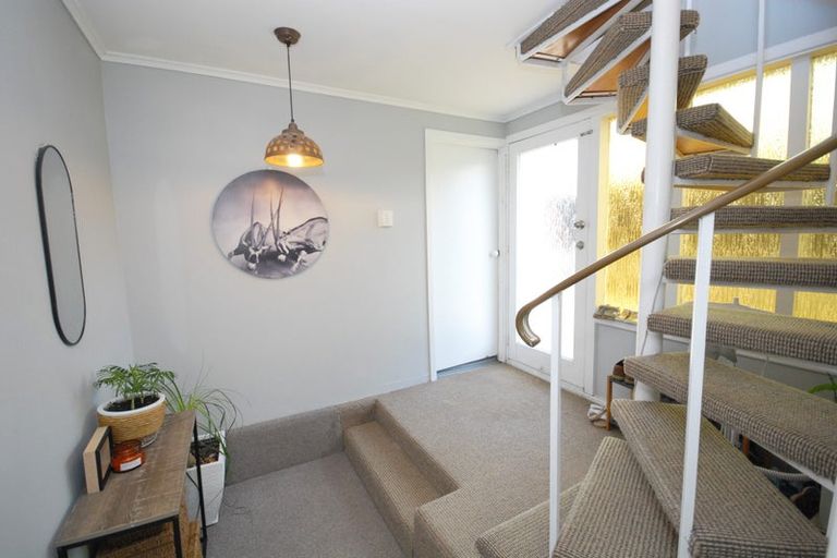 Photo of property in 1/134 Aberdeen Road, Campbells Bay, Auckland, 0620