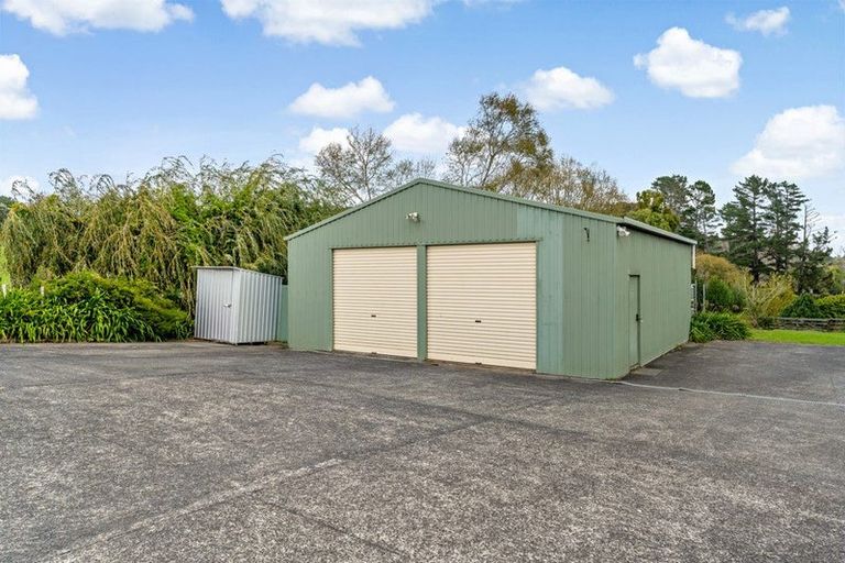 Photo of property in 248 Paremoremo Road, Lucas Heights, Auckland, 0632