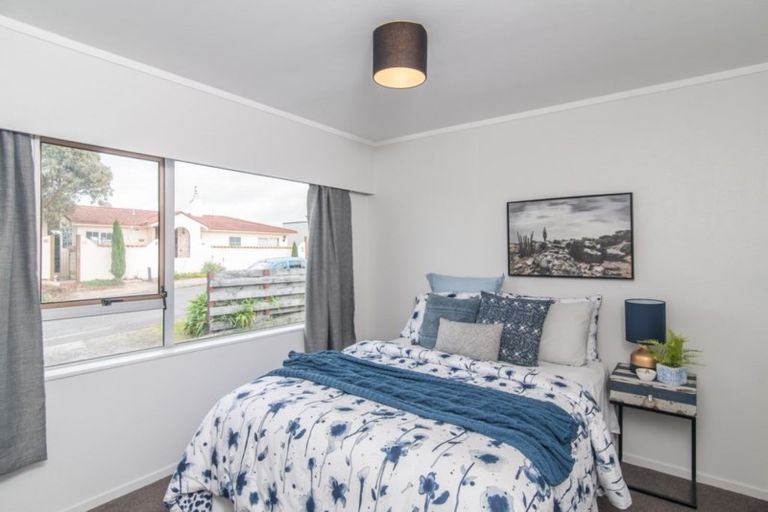 Photo of property in 24b The Track, Plimmerton, Porirua, 5026