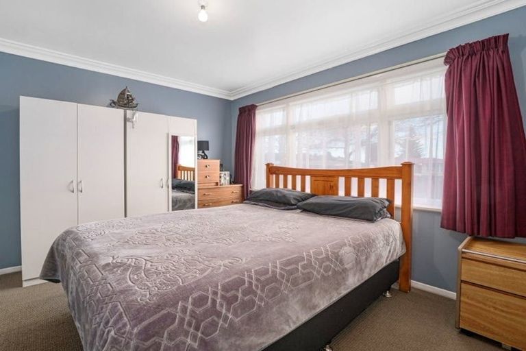 Photo of property in 13 Matai Street, Levin, 5510
