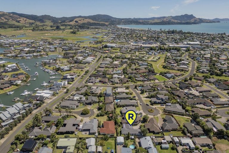 Photo of property in 12 Acacia Court, Whitianga, 3510