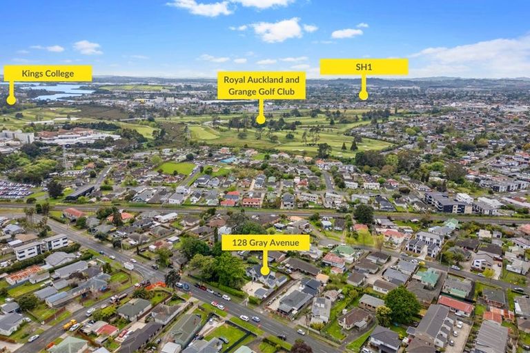 Photo of property in 128 Gray Avenue, Papatoetoe, Auckland, 2024