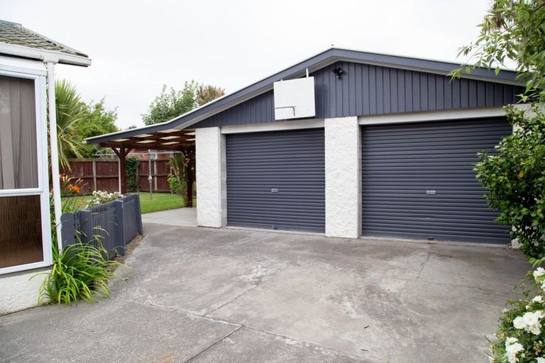 Photo of property in 32 Erica Street, Papanui, Christchurch, 8053