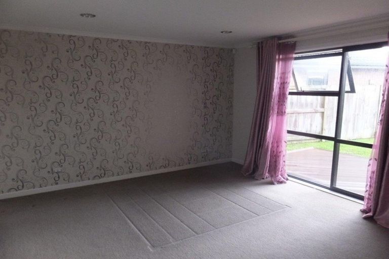 Photo of property in 19 Piwakawaka Court, Rototuna North, Hamilton, 3210