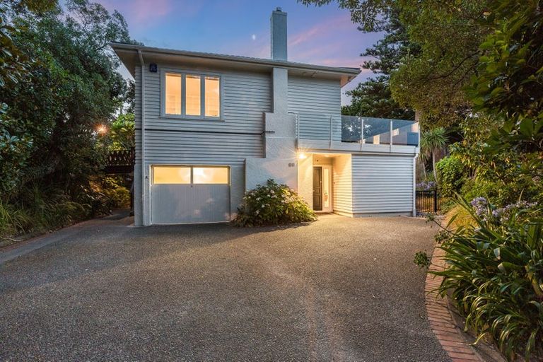 Photo of property in 89 Paremata Road, Paremata, Porirua, 5024