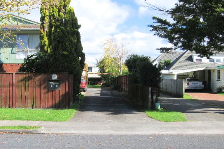 Photo of property in 67a Hattaway Avenue, Bucklands Beach, Auckland, 2012