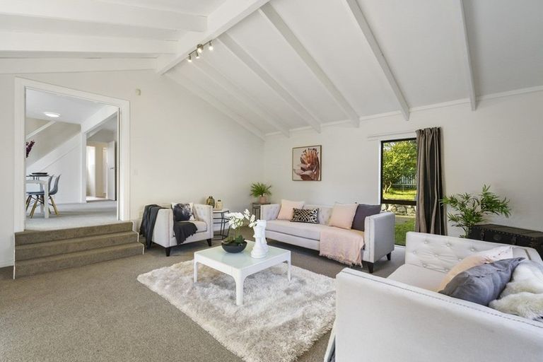 Photo of property in 3 Azimuth Place, Whitby, Porirua, 5024