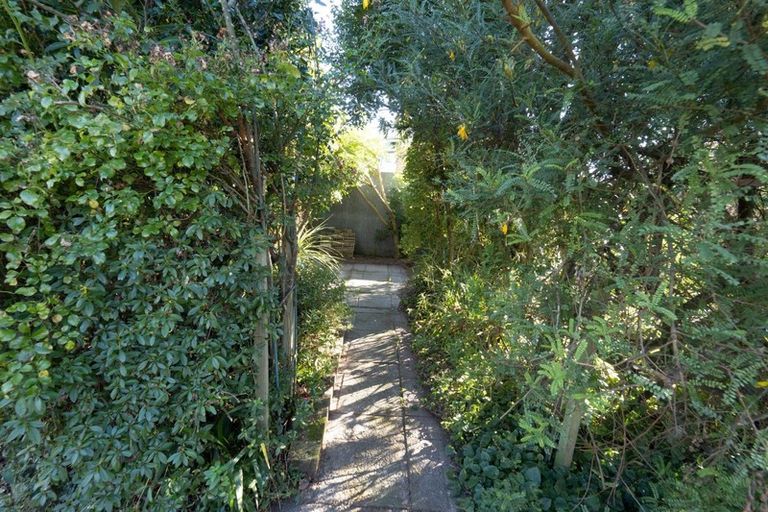 Photo of property in 52 Johnstone Street, Tinwald, Ashburton, 7700