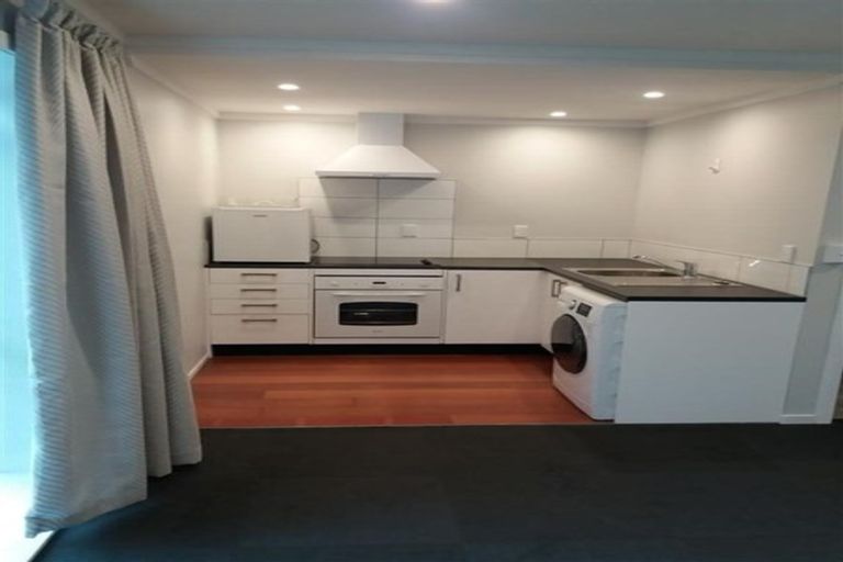 Photo of property in 231 The Terrace, Wellington Central, Wellington, 6011