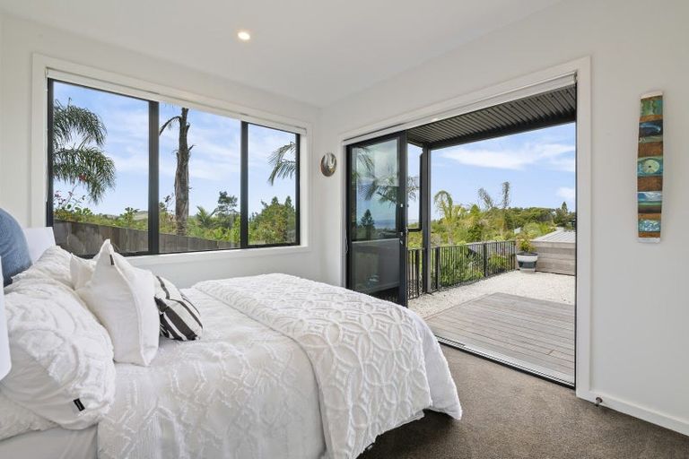 Photo of property in 246 Hillcrest Road, Wainui, 0931