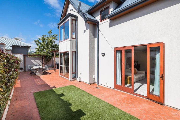 Photo of property in 19 Lothian Street, Maori Hill, Dunedin, 9010