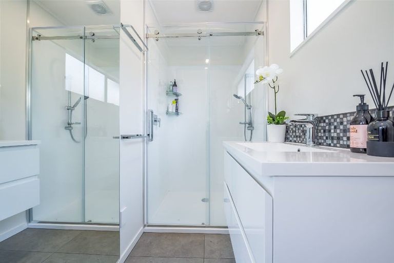 Photo of property in 252 Major Drive, Kelson, Lower Hutt, 5010