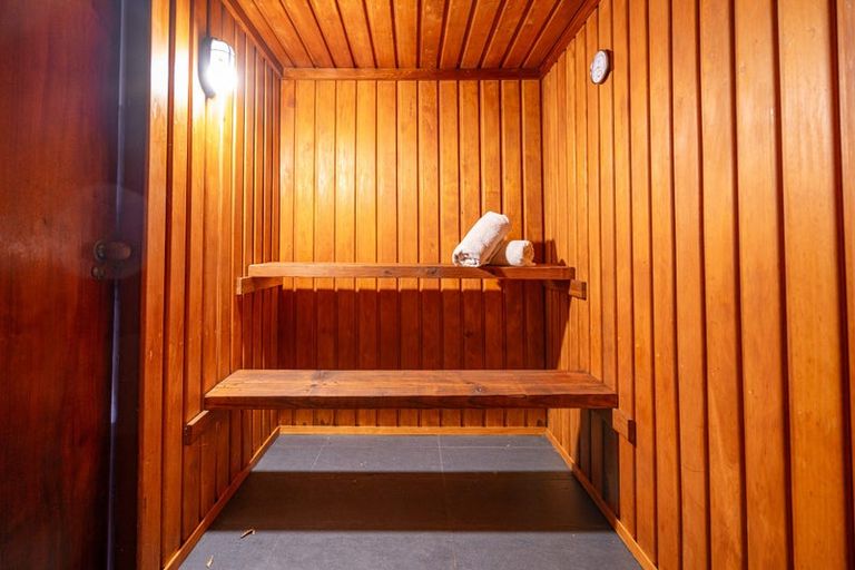 Photo of property in 6 Rutherglen Avenue, Ilam, Christchurch, 8041