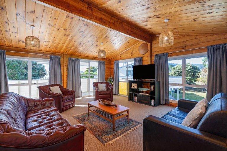 Photo of property in 32 Mccall Avenue, Pauanui, Hikuai, 3579